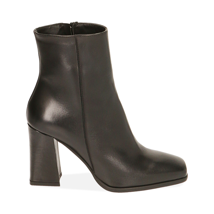 Ankle boots neri in pelle, tacco 9 cm