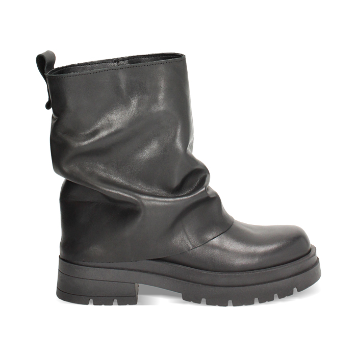 Stivaletto biker con gambale sceso in pelle